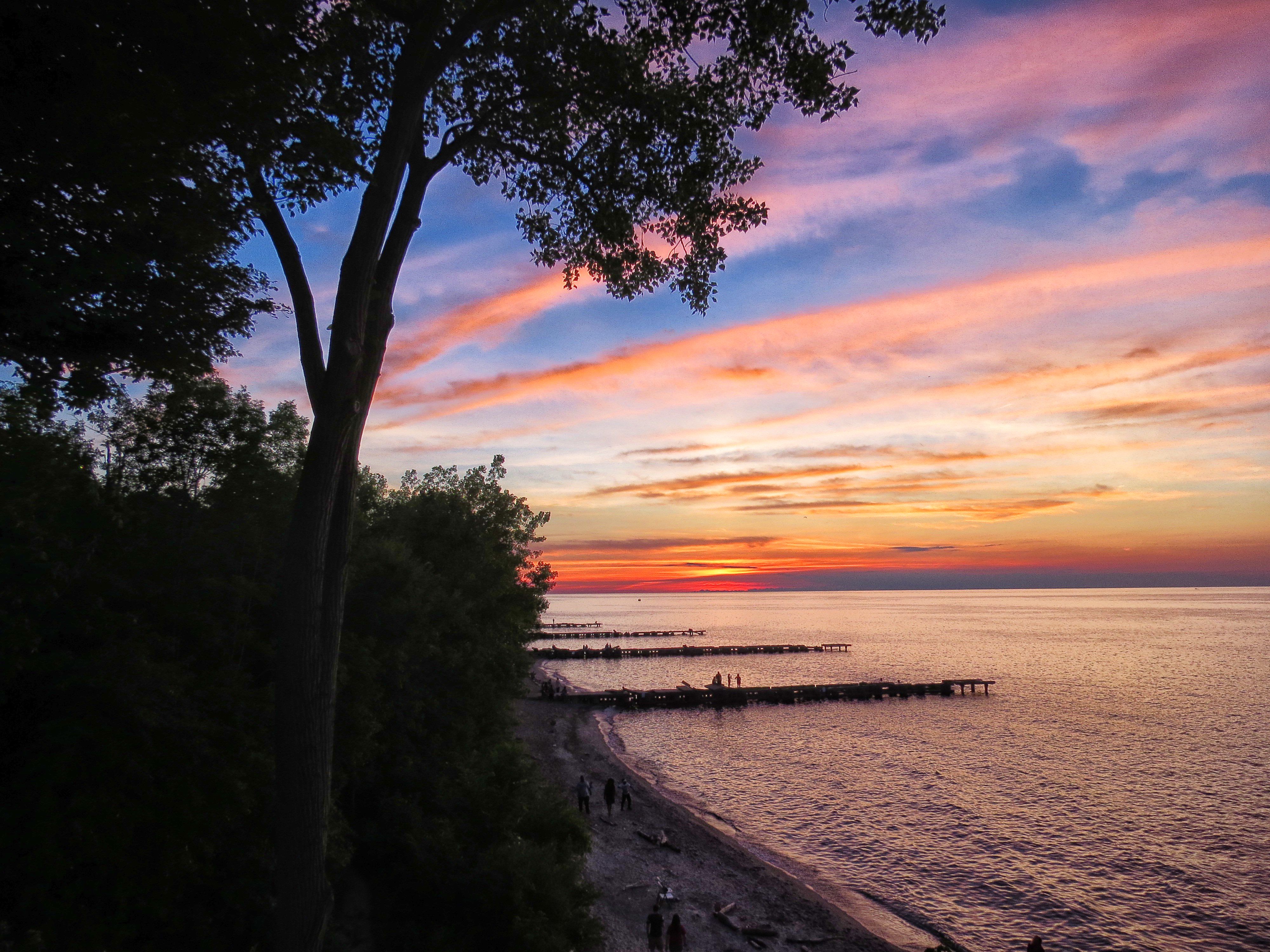 Edgewater Park best spots to watch sunset cleveland